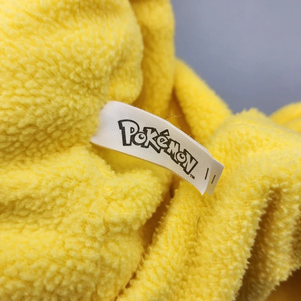 Pokemon Pikachu Beanie Hat Cap Winter Big Face PokeBalls Yellow Electric 2017